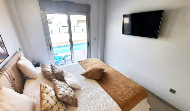 Reventa - Villa -
Orihuela Costa - Costa Blanca