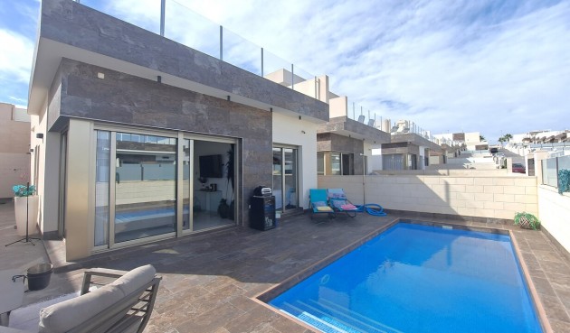 Reventa - Villa -
Orihuela Costa - Costa Blanca