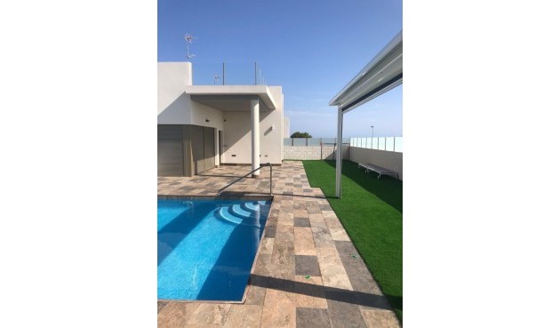 Resale - Villa -
Orihuela Costa - Costa Blanca