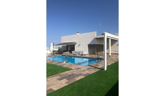 Resale - Villa -
Orihuela Costa - Costa Blanca