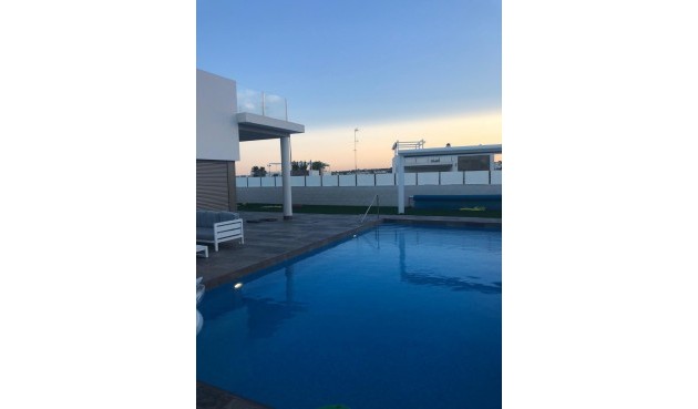 Reventa - Villa -
Orihuela Costa - Costa Blanca