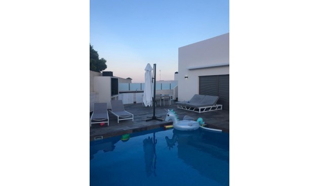 Resale - Villa -
Orihuela Costa - Costa Blanca