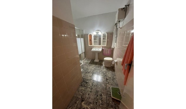 Återförsäljning - Apartment -
Alicante - Centro