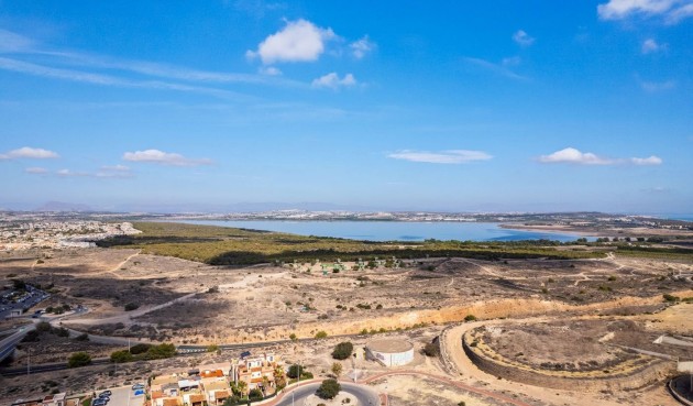 Återförsäljning - Bungalow -
Torrevieja - Costa Blanca