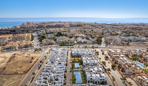 Återförsäljning - Bungalow -
Torrevieja - Costa Blanca