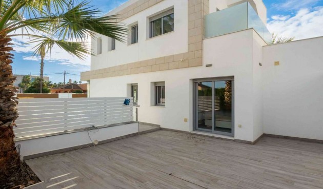 Återförsäljning - Villa -
Los Balcones - Costa Blanca