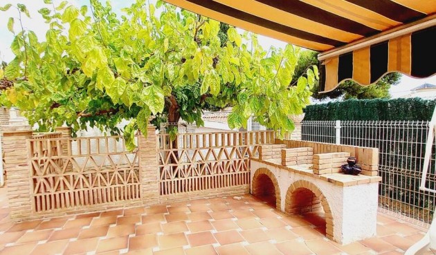 Återförsäljning - Villa -
Orihuela Costa - Cabo Roig