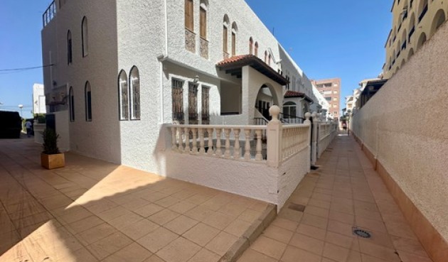 Återförsäljning - Duplex -
Torrevieja - Costa Blanca