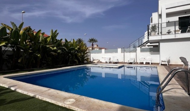 Brukt - Bungalow -
Orihuela Costa - Costa Blanca