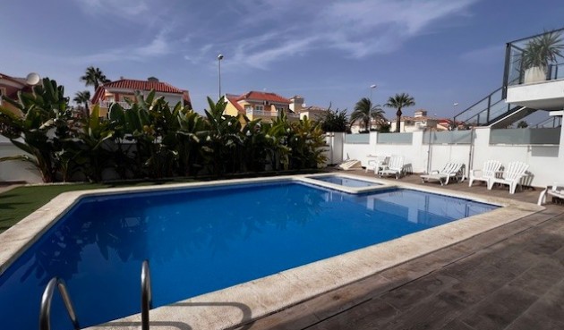 Resale - Bungalow -
Orihuela Costa - Costa Blanca