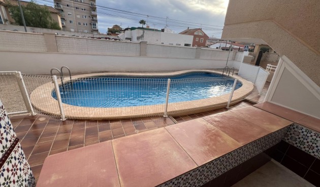 Brukt - Bungalow -
Torrevieja - Nueva Torrevieja