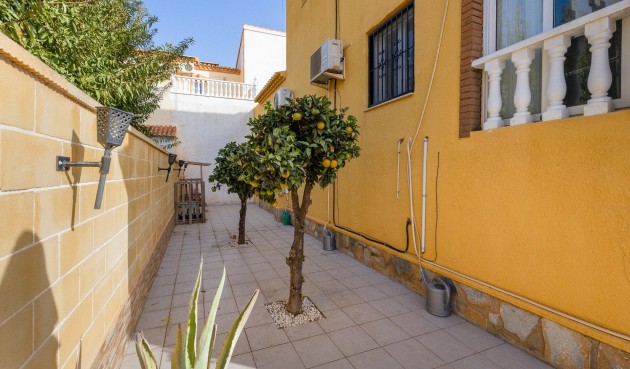 Resale - Town House -
Torrevieja - Torreta Florida