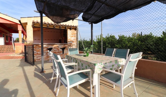 Resale - Villa -
Orihuela - La Campaneta