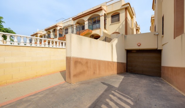 Resale - Bungalow -
Torrevieja - Costa Blanca