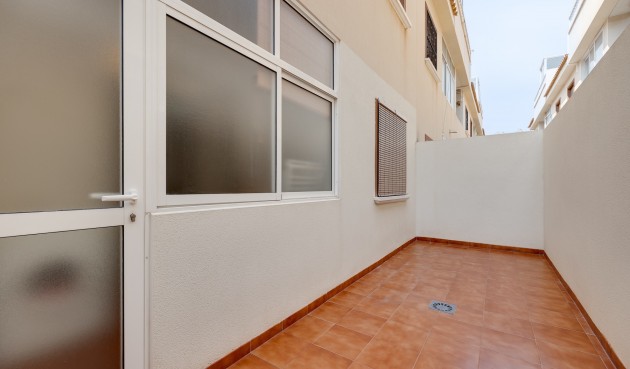 Resale - Bungalow -
Torrevieja - Costa Blanca