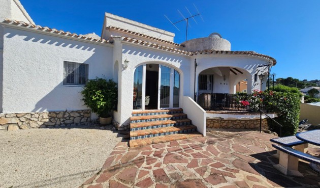 Återförsäljning - Villa -
Jávea - Costa Blanca