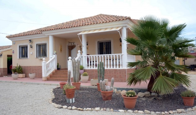 Resale - Villa -
Fortuna - Inland