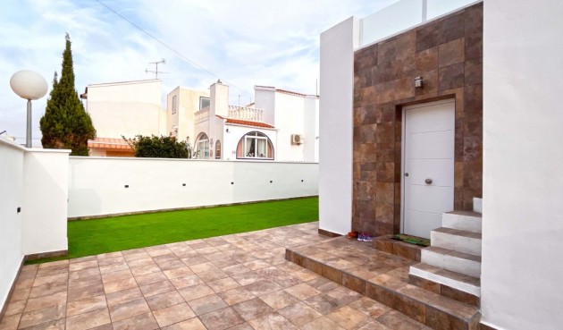 Resale - Bungalow -
Orihuela Costa - Costa Blanca