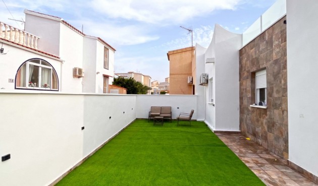 Brukt - Bungalow -
Orihuela Costa - Costa Blanca