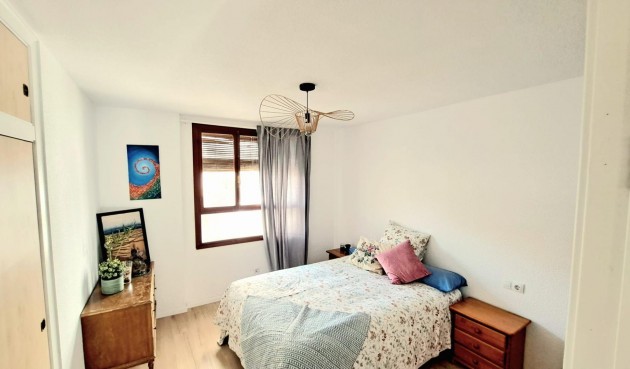 Återförsäljning - Apartment -
Alicante - Centro