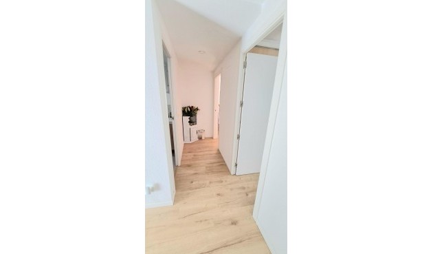 Återförsäljning - Apartment -
Alicante - Centro