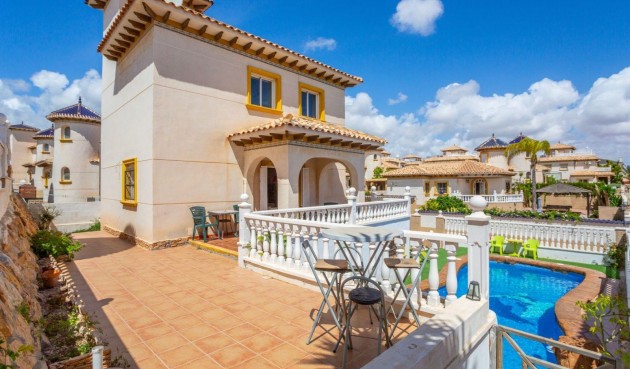 Återförsäljning - Villa -
Orihuela Costa - La Zenia