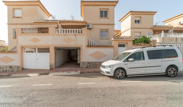 Återförsäljning - Town House -
Torrevieja - Los Altos