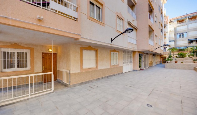 Resale - Apartment -
Torrevieja - Costa Blanca