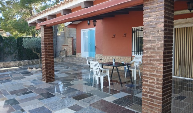 Resale - Villa -
Yecla - Inland