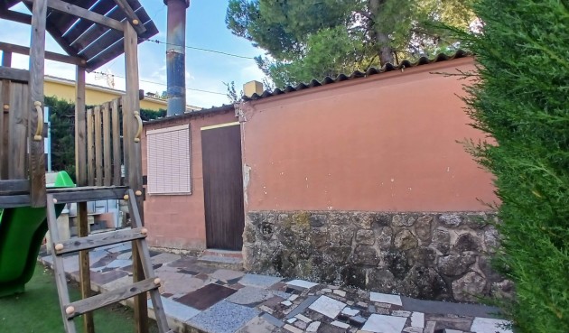 Resale - Villa -
Yecla - Inland