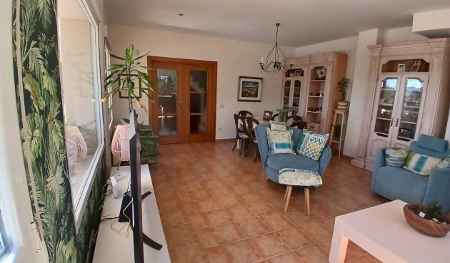 Resale - Villa -
Yecla - Inland