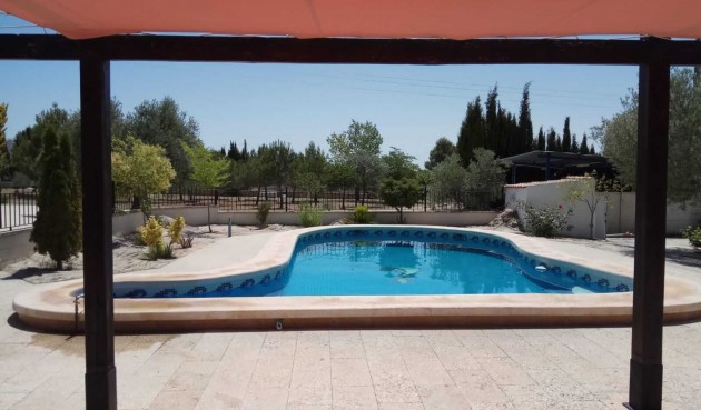 Resale - Villa -
Yecla - Inland