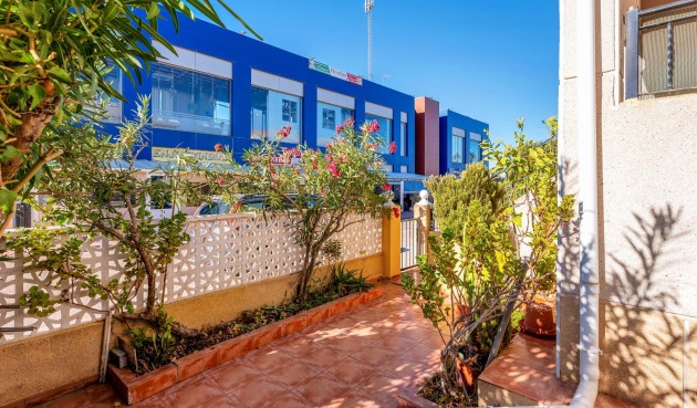 Resale - Bungalow -
Torrevieja - aguas nuevas