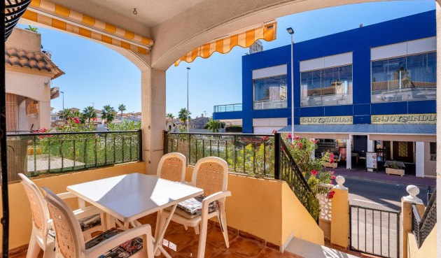 Resale - Bungalow -
Torrevieja - aguas nuevas