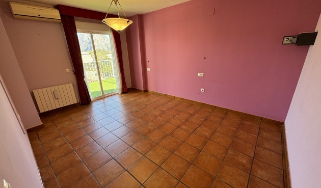 Brukt - Town House -
Callosa D'en Sarria - Inland