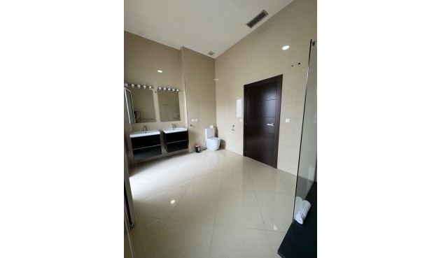 Brukt - Apartment -
Alicante - Centro