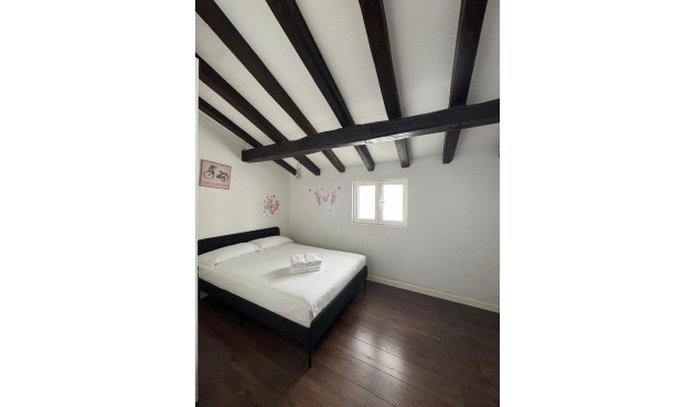 Brukt - Apartment -
Alicante - Centro