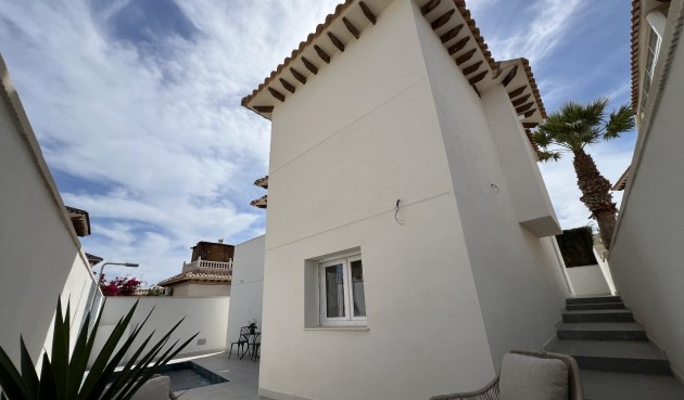 Reventa - Villa -
Orihuela - Inland