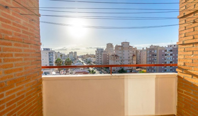 Resale - Apartment -
Torrevieja - Nueva Torrevieja