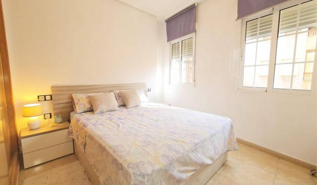 Reventa - Apartment -
Torrevieja - Centro