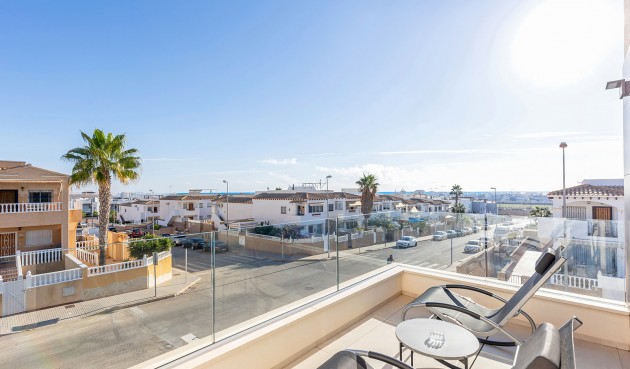 Resale - Villa -
Orihuela Costa - Costa Blanca