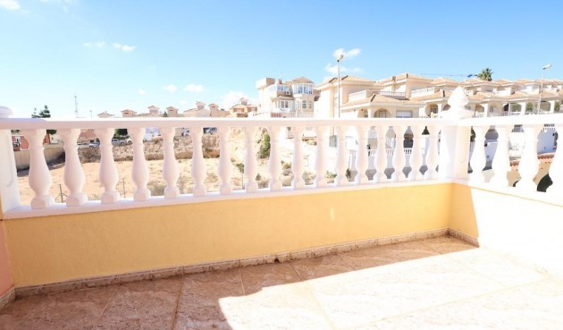 Brukt - Town House -
Orihuela Costa - Costa Blanca