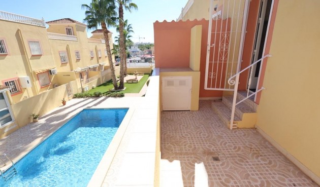 Återförsäljning - Town House -
Orihuela Costa - Costa Blanca