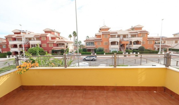 Återförsäljning - Town House -
Orihuela Costa - Costa Blanca