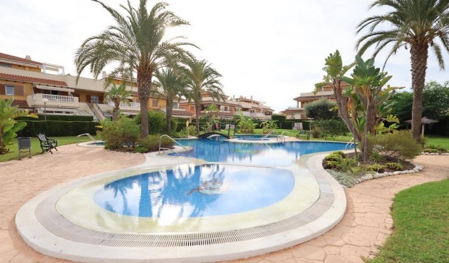 Återförsäljning - Town House -
Orihuela Costa - Costa Blanca