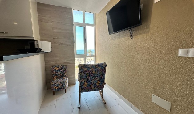 Återförsäljning - Apartment -
Torrevieja - Paseo Maritimo