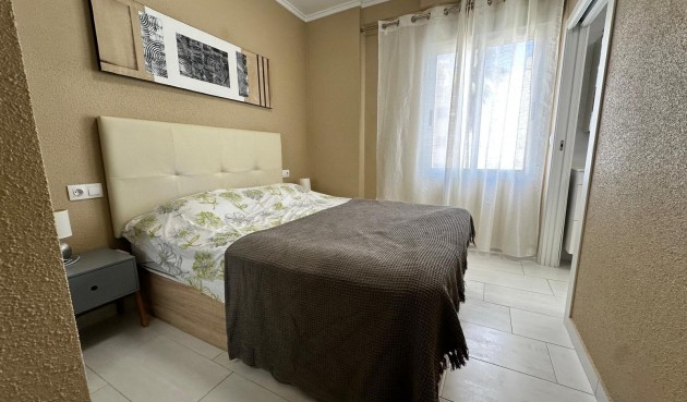 Återförsäljning - Apartment -
Torrevieja - Paseo Maritimo