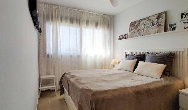 Återförsäljning - Apartment -
Orihuela Costa - Montezenia