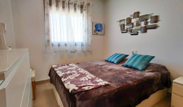 Återförsäljning - Apartment -
Orihuela Costa - Montezenia