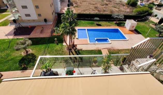 Återförsäljning - Apartment -
Orihuela Costa - Montezenia